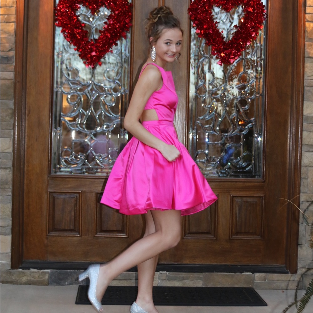 Sherri Hill pink square neck cocktail dress Size 0